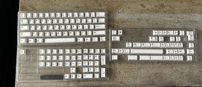 NicePBT Black on White Keycaps