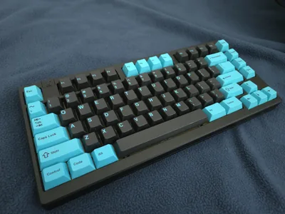 Built KBD Bella 75 Black + GMK Pulse