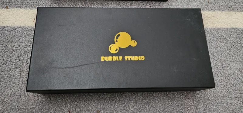 Bubble 75 White with Gold Weight