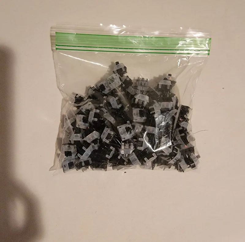 L+F 118x Cherry Nixies