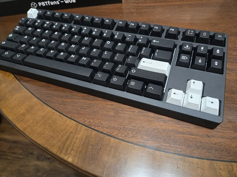 Zoom TKL (Black + PVD Black Plate)