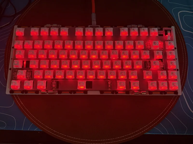 JRIS75 Milky E-White, GMK Striker R2