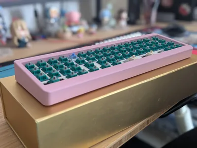 TKC CandyBar Mochi Edition keyboard assembled with Doom switches
