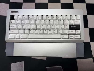 MM Studio Class60 silver and red keyboard with wrist rest and PBT keycaps
