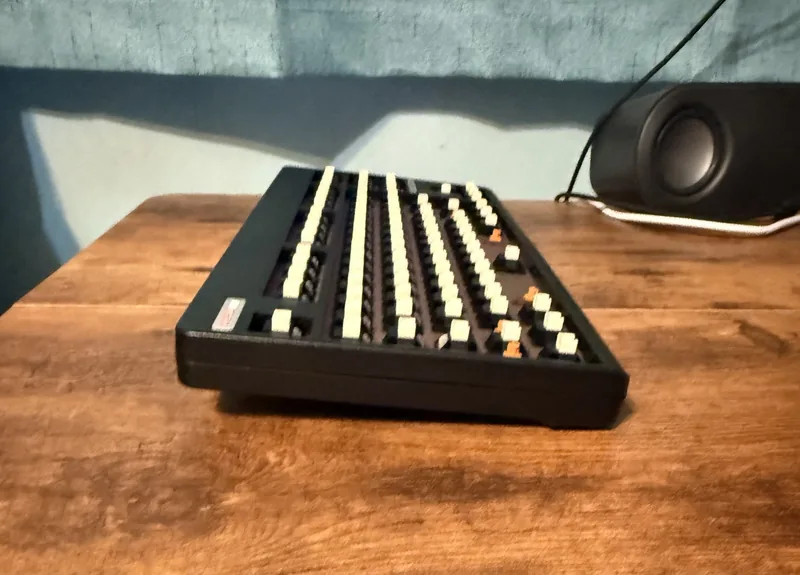 Novelkeys ClassicTKL Based Black